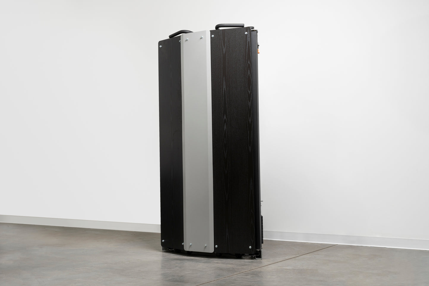 F9 Free‑Standing – Fold‑Away Functional Trainer