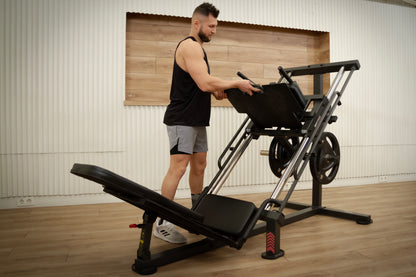 Hack Squat / 45° Leg Press G530 – Dual-Function Lower-Body Station