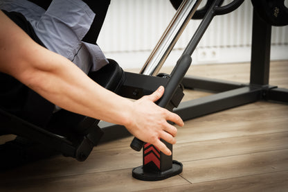 Hack Squat / 45° Leg Press G530 – Dual-Function Lower-Body Station