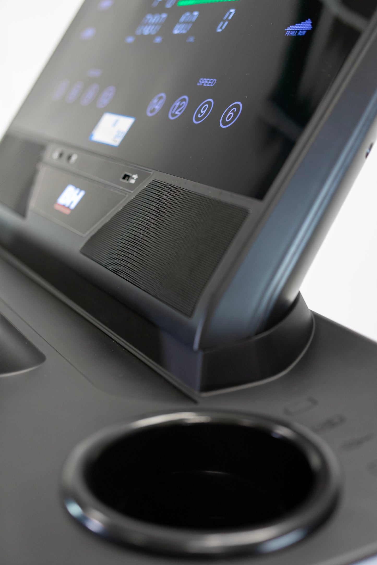 RS1200 Treadmill – Power & Performance for Everyday Training