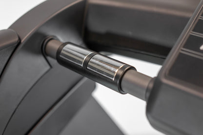 RS1200 Multimedia Treadmill – Training with Built-In Entertainment